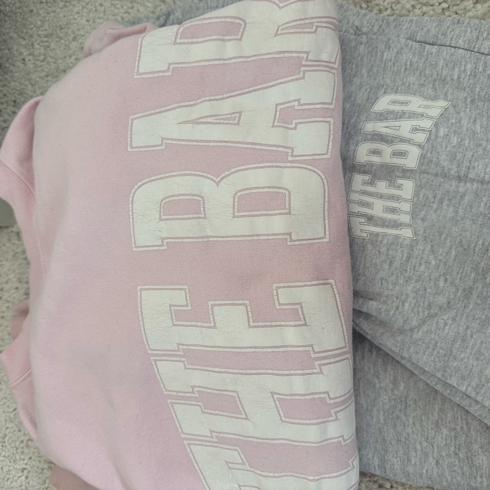 The Bar sweat set